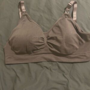 Maternity Bra sz XXL Like New used only twice!